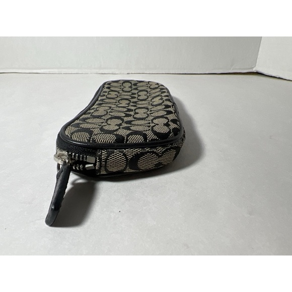 Coach Black and Gray - Picture 8 of 9